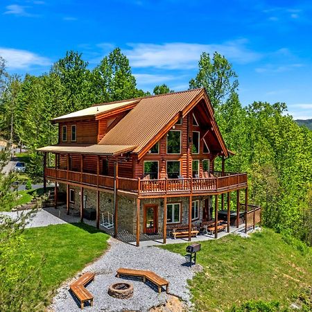 Ridge View Lodge Nature And Mountain View - Hot Tub - Firepit - Yard - Games ガトリンバーグ エクステリア 写真