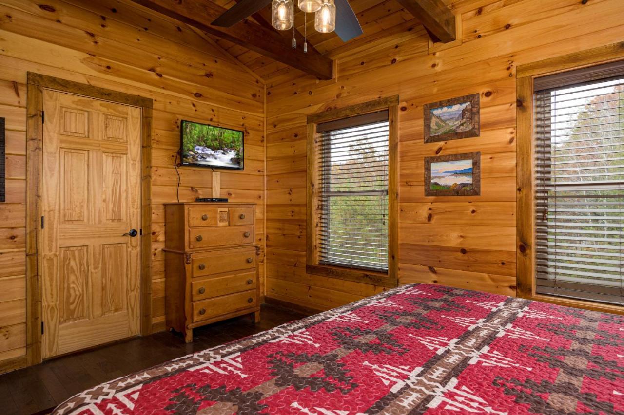 Ridge View Lodge Nature And Mountain View - Hot Tub - Firepit - Yard - Games ガトリンバーグ エクステリア 写真