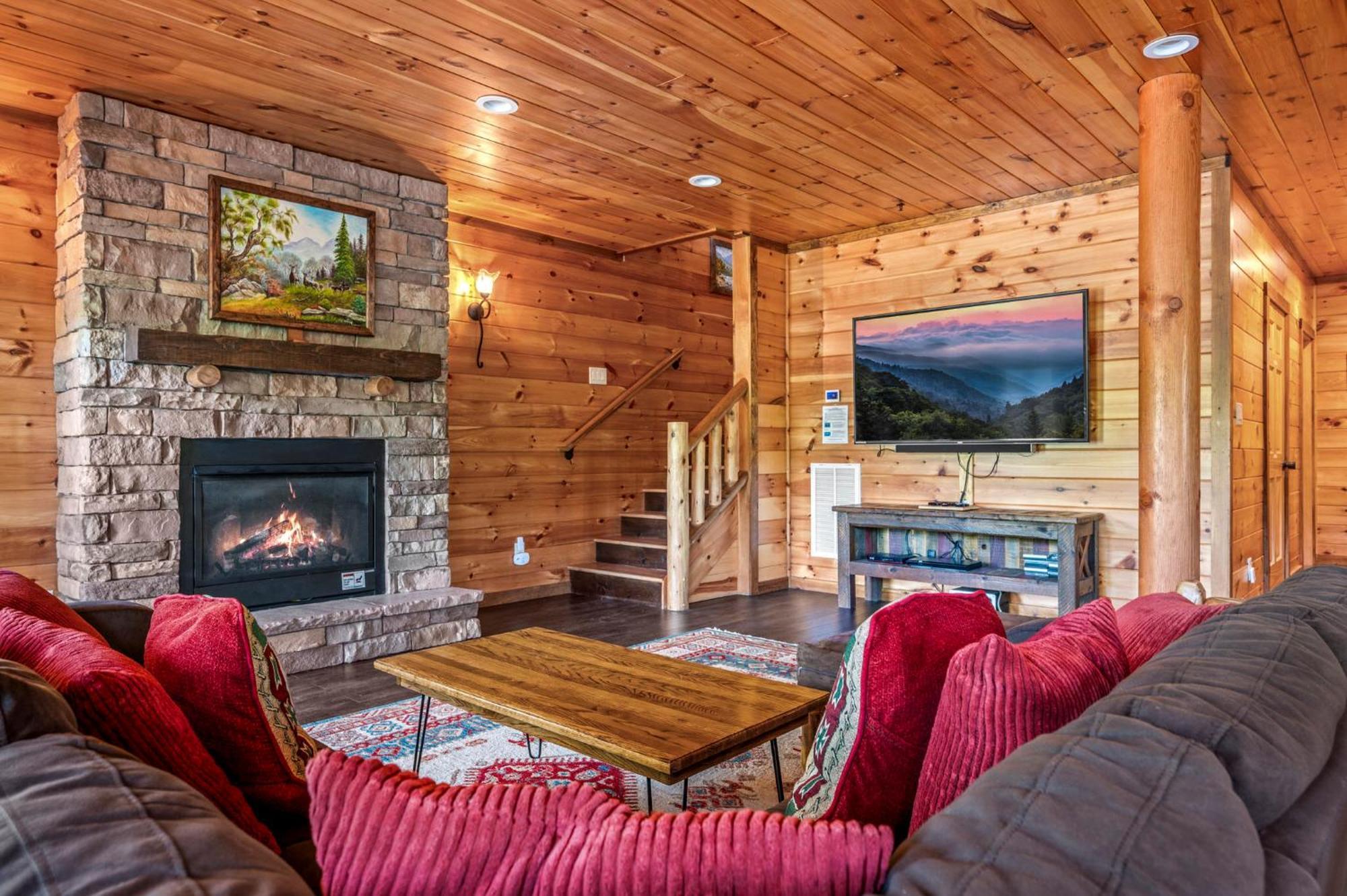 Ridge View Lodge Nature And Mountain View - Hot Tub - Firepit - Yard - Games ガトリンバーグ エクステリア 写真