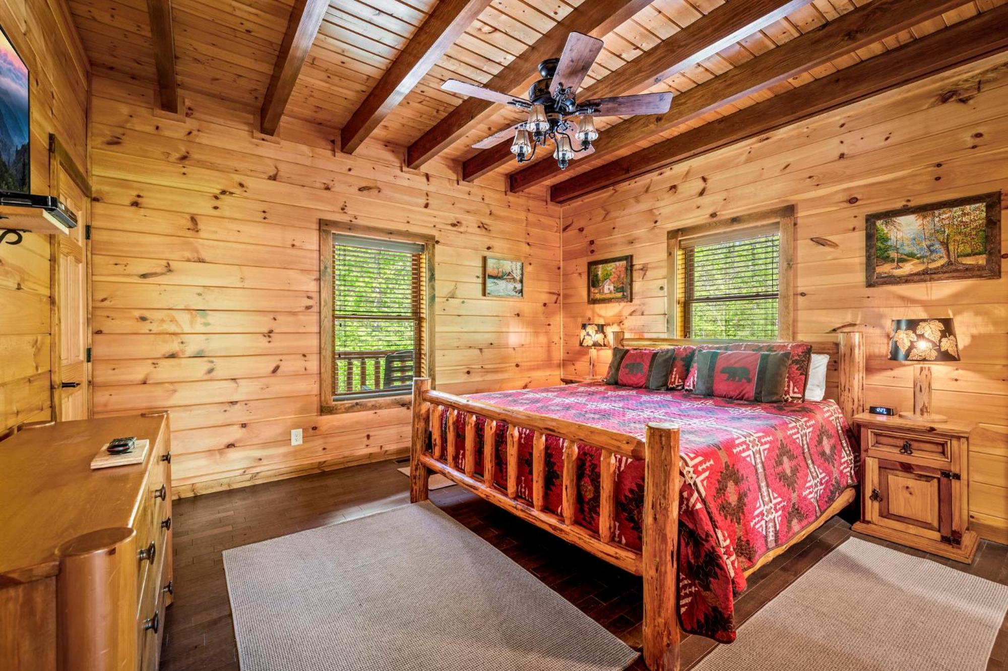 Ridge View Lodge Nature And Mountain View - Hot Tub - Firepit - Yard - Games ガトリンバーグ エクステリア 写真