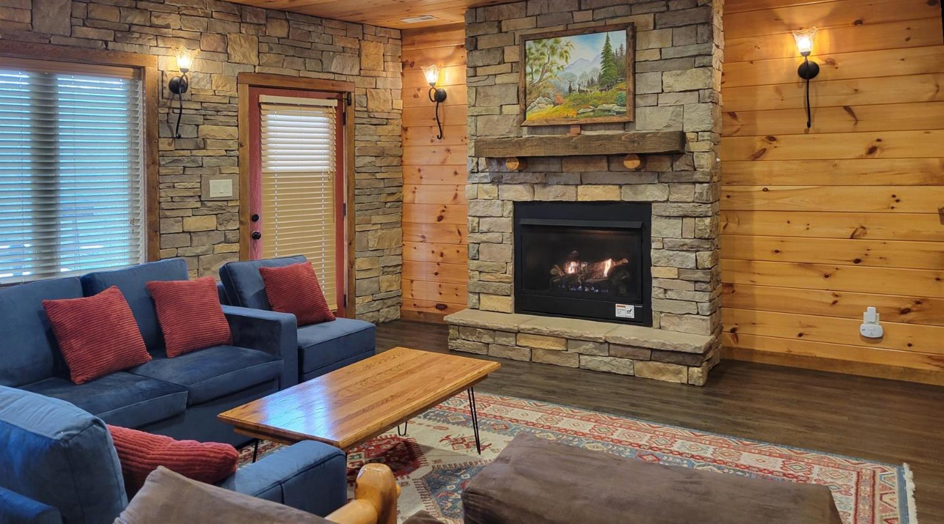 Ridge View Lodge Nature And Mountain View - Hot Tub - Firepit - Yard - Games ガトリンバーグ エクステリア 写真